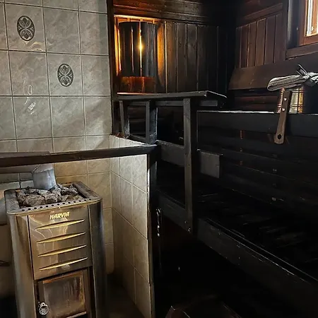 Keskikosken Lomamoekit * Venajanjarvi