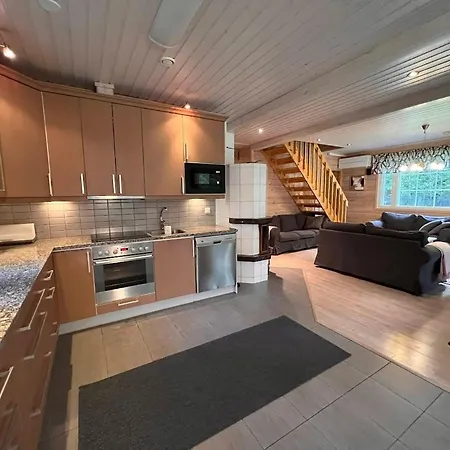 Keskikosken Lomamoekit *