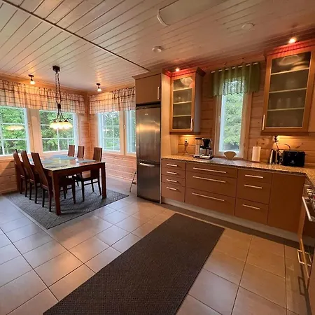 بيت للعطل Keskikosken Lomamoekit *