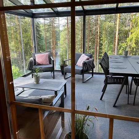 Keskikosken Lomamoekit بيت للعطل Venajanjarvi