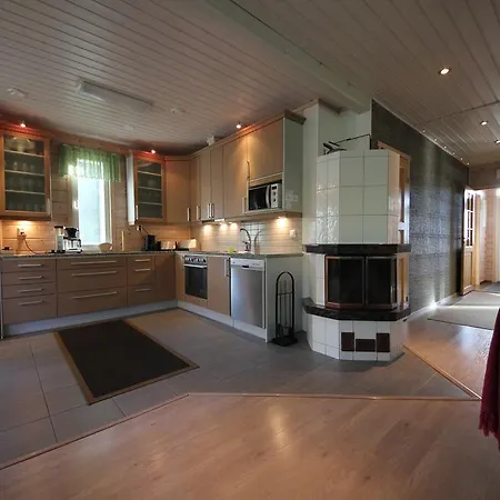 Keskikosken Lomamoekit *