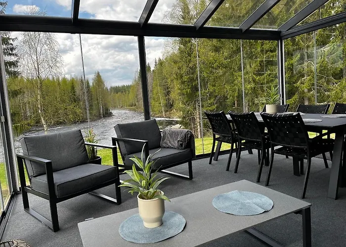 Keskikosken Lomamoekit *