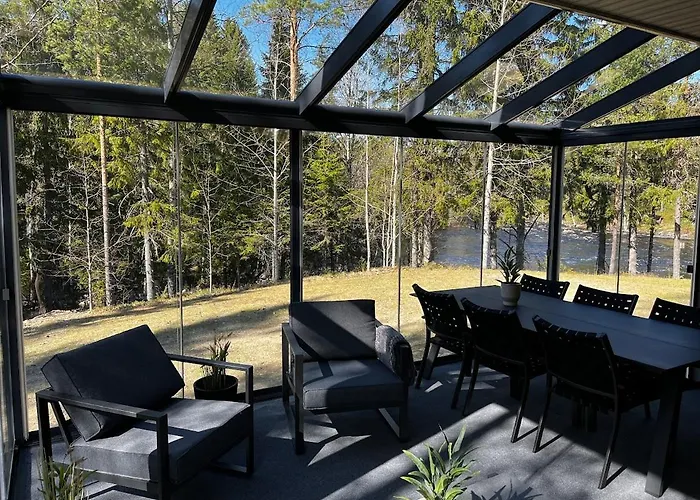 Keskikosken Lomamoekit Venajanjarvi