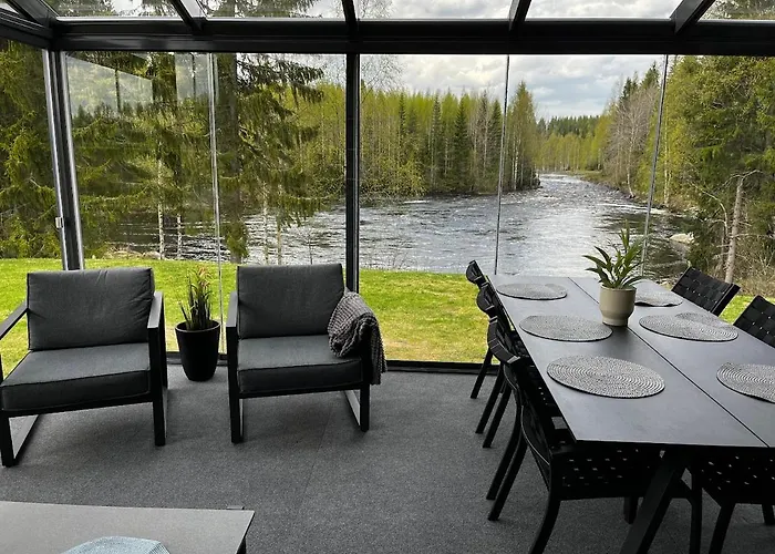 Keskikosken Lomamoekit * Venajanjarvi