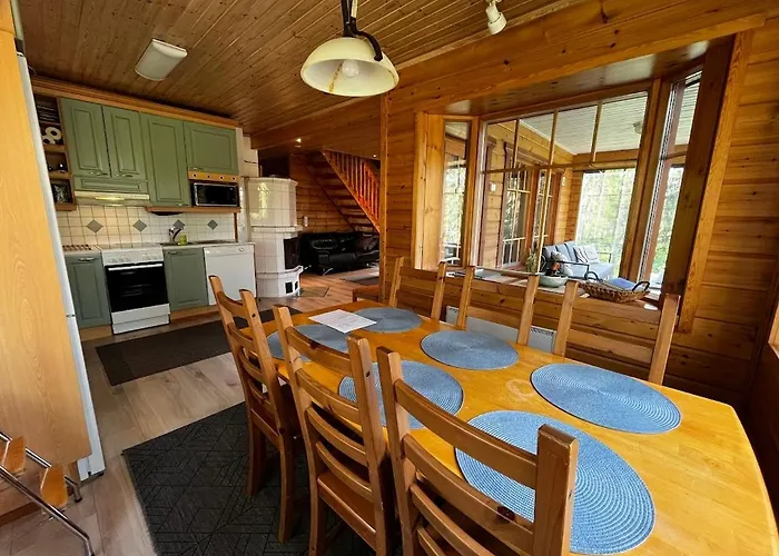 Keskikosken Lomamoekit Venajanjarvi