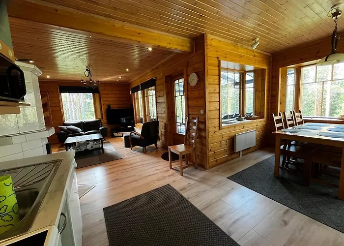 Keskikosken Lomamoekit * Venajanjarvi